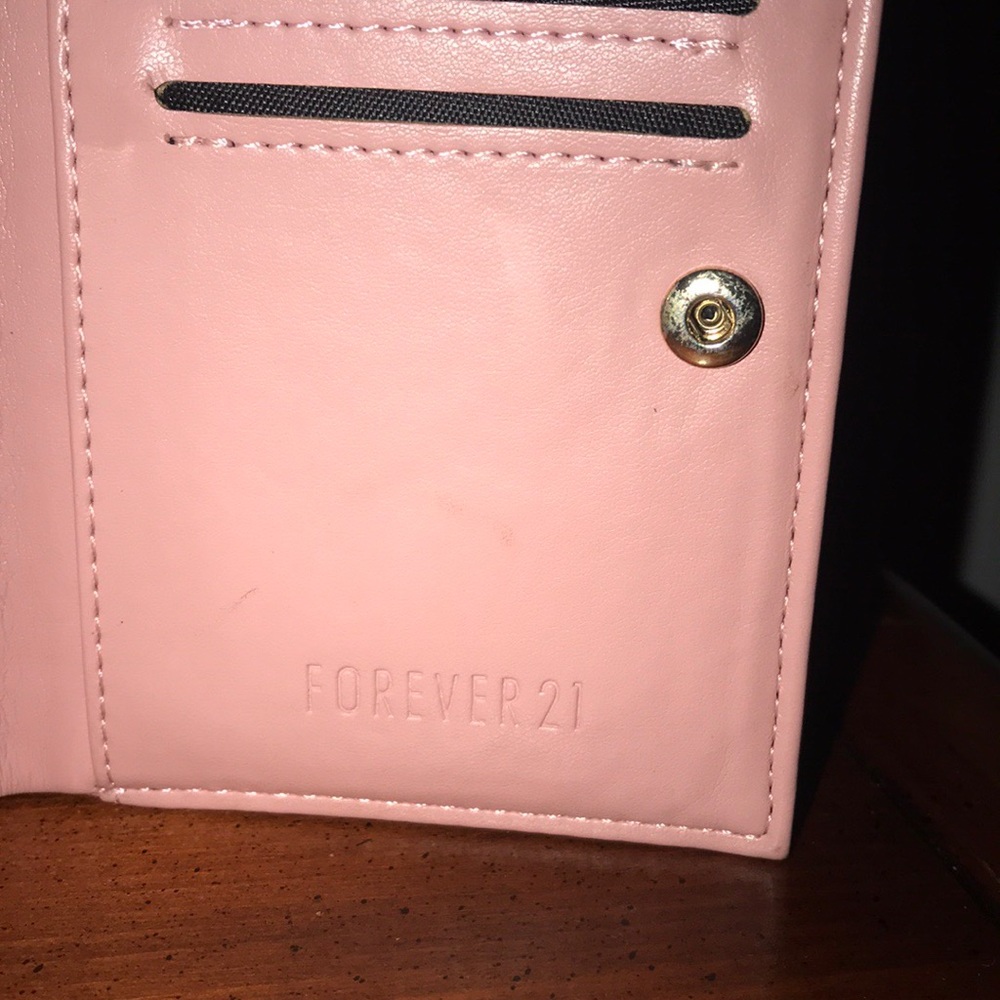 Wallet - Picture 5 of 6